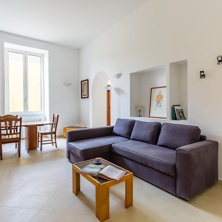 Orsola Comfort House By Napoliapartments Екстер'єр фото