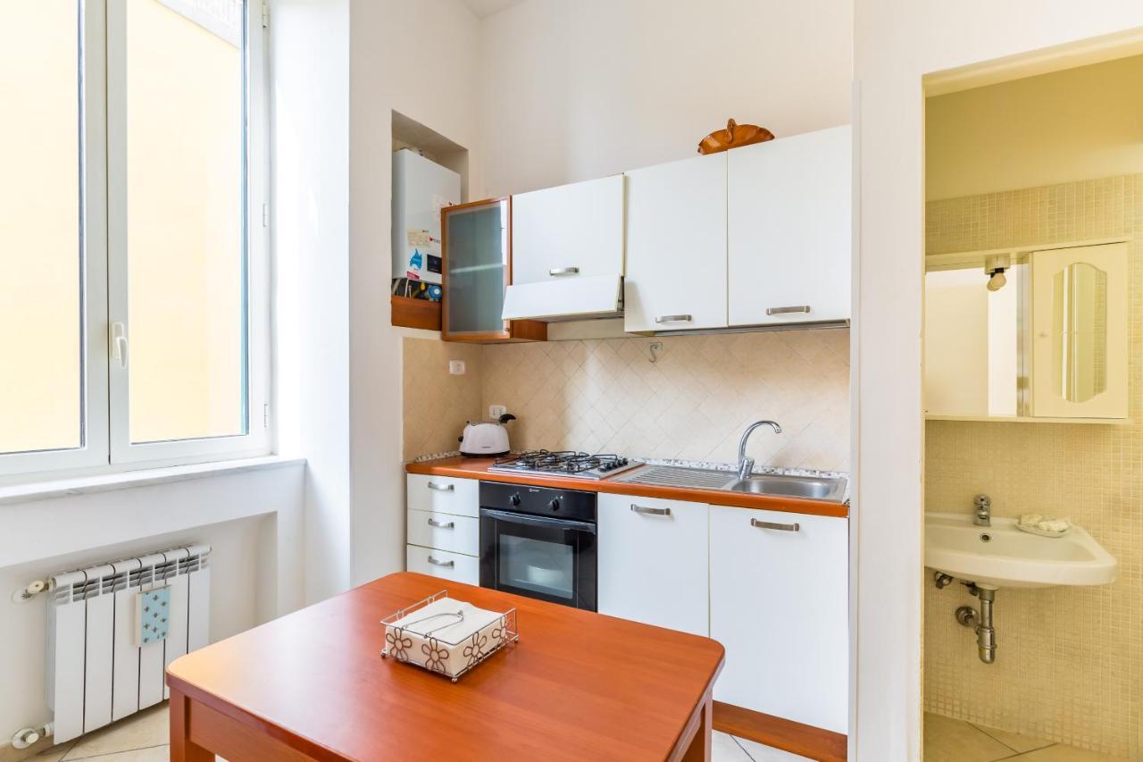 Orsola Comfort House By Napoliapartments Екстер'єр фото