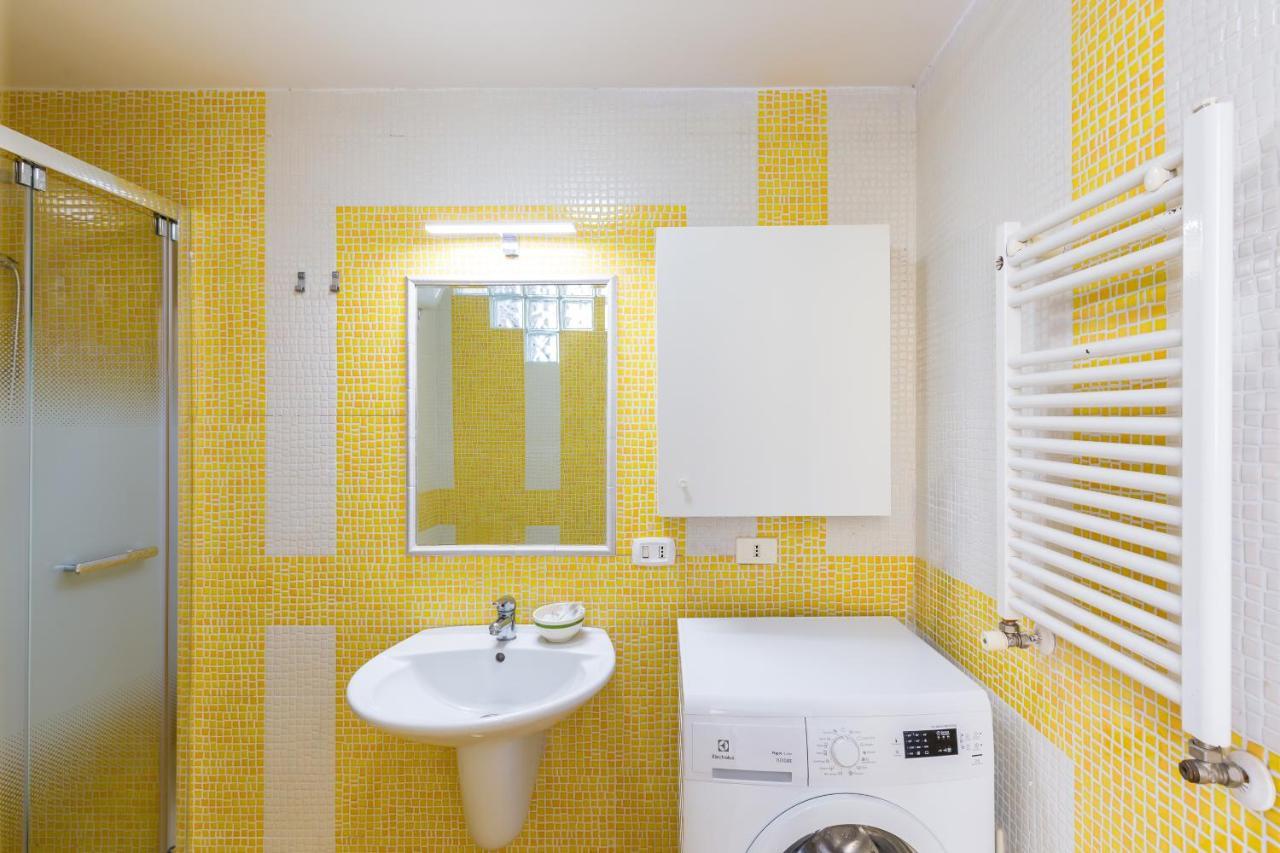 Orsola Comfort House By Napoliapartments Екстер'єр фото