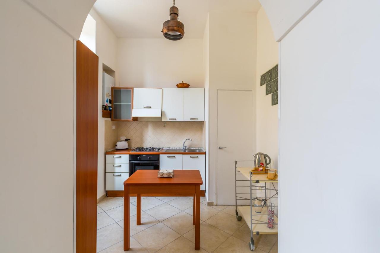 Orsola Comfort House By Napoliapartments Екстер'єр фото