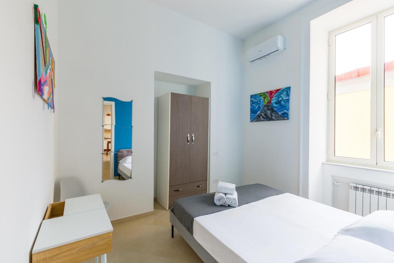 Orsola Comfort House By Napoliapartments Екстер'єр фото