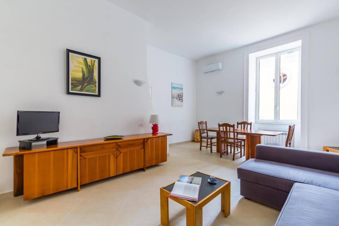 Orsola Comfort House By Napoliapartments Екстер'єр фото