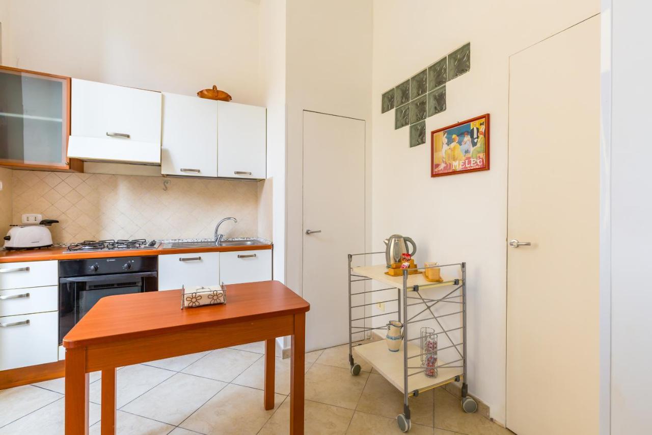 Orsola Comfort House By Napoliapartments Екстер'єр фото